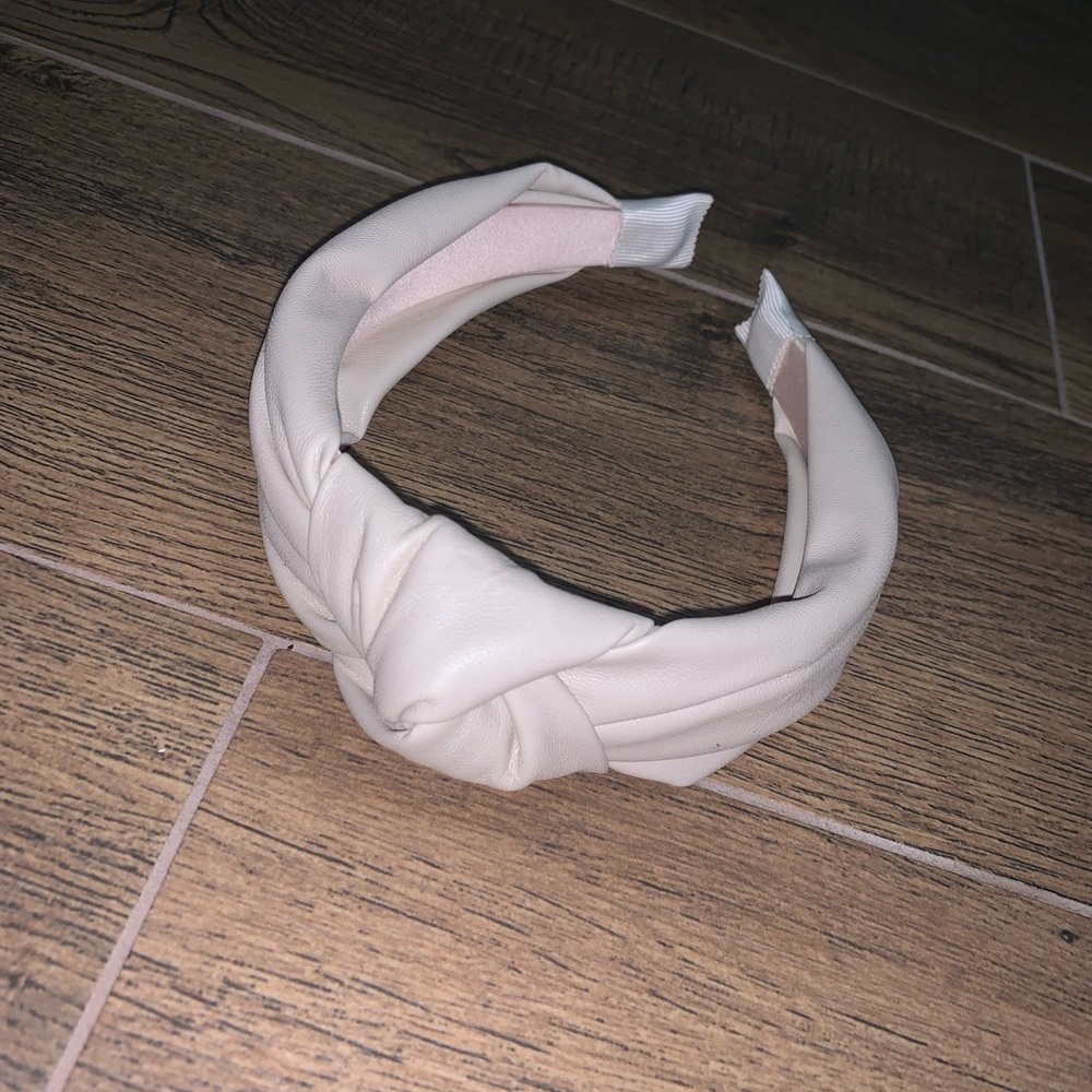 Cream/Ivory Faux Leather Knotted Headband